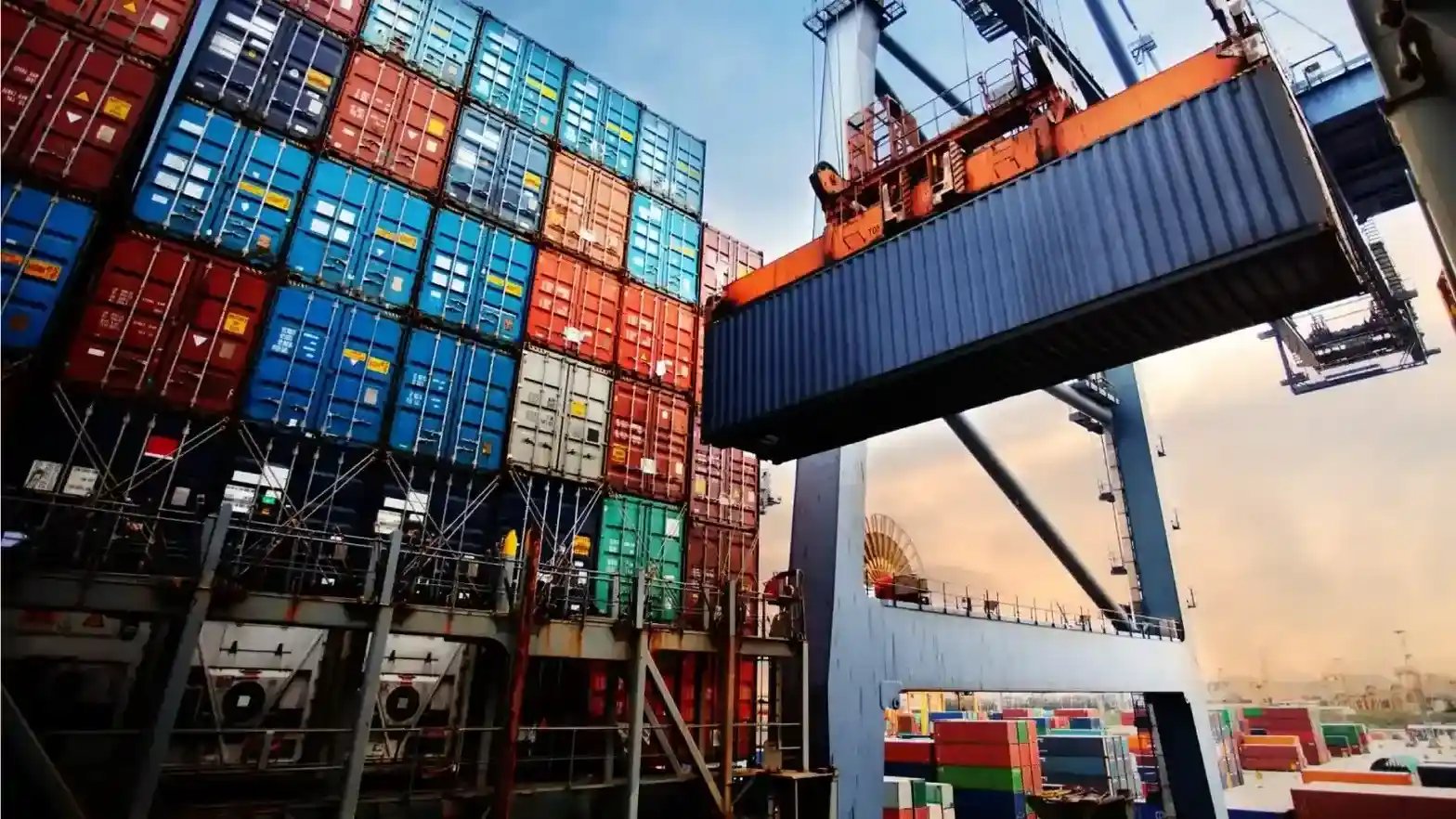 Consignor vs. Consignee: What's the Difference?