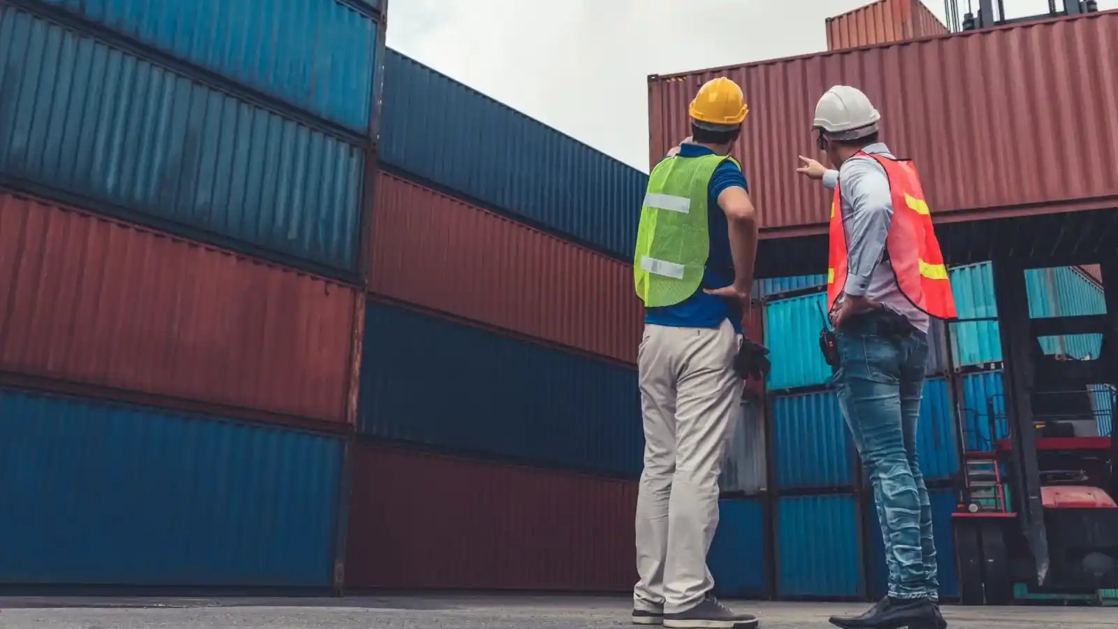 Managing Supply Chain Disruptions: Logistics Lessons from 2021